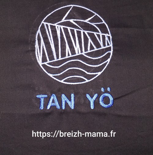 Motif broderie Logo TanYo