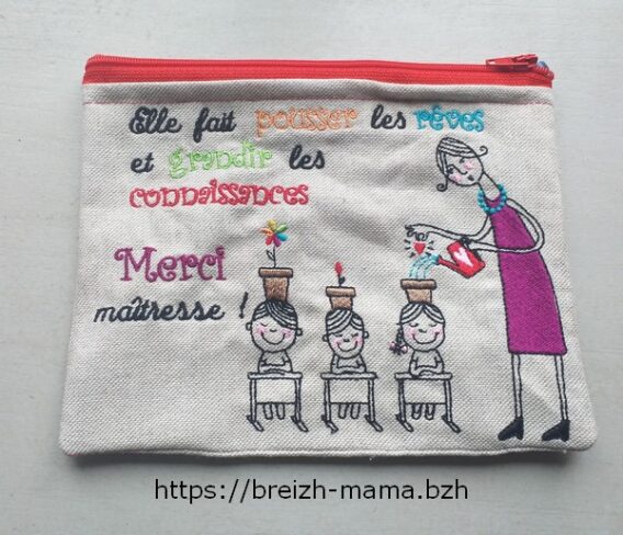 Motif broderie Trousse ITH Merci Maitresse